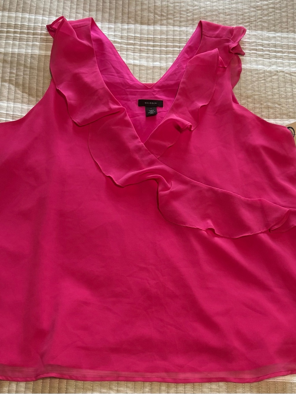 Halogen Hot Pink Ruffle V-Neck Sleeveless blouse large